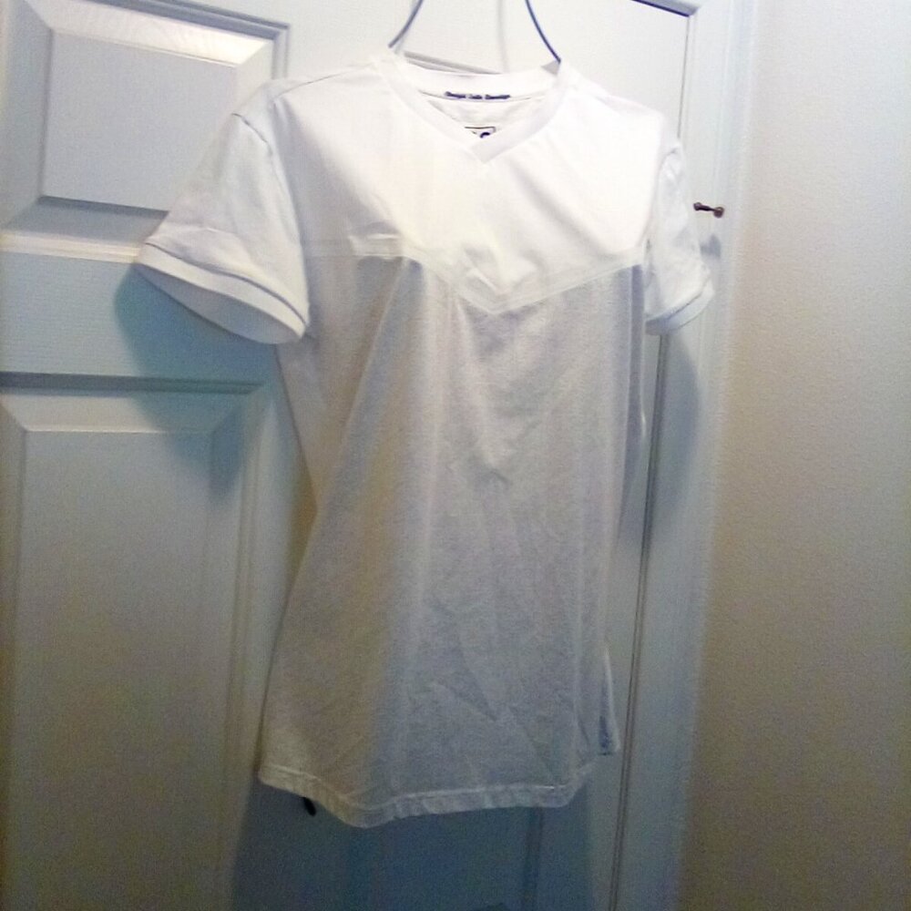 🎉SOBK Straight outs Brooklyn White t-shirt wit "V" shape Print design "S"🎉